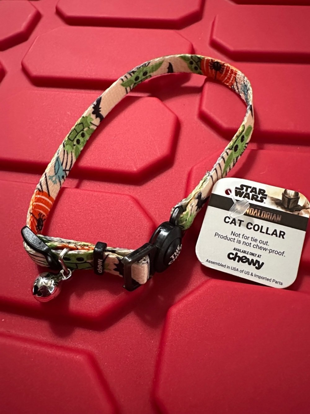 Star Wars Mandalorian Multicolor Cat Collar with Bell bats pumpkins spider New - Picture 4 of 6
